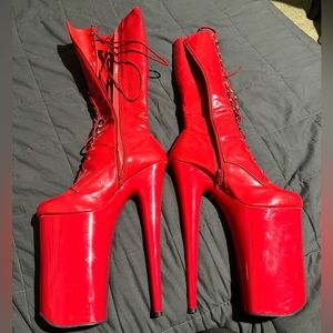 Red pleasers size 10